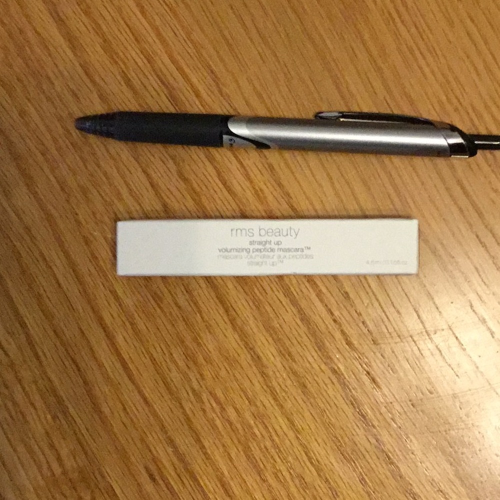 Sample mascara sent with posh package